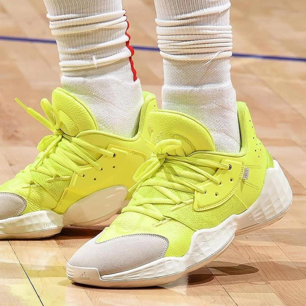 PG游戏-包含Rookie巅峰对决，哈登与30激战西班牙队分钟，败北胜负难料！的词条