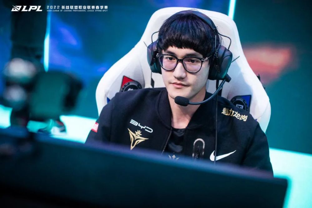 PG-Karsa爆冷击败澳大利亚队，关键助攻引爆全场！的简单介绍